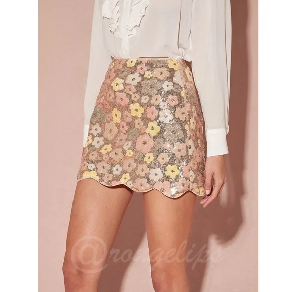 Sequined Mini Skirt Scallop Hem Floral Pattern Pastel Colors - Picture 8 of 12